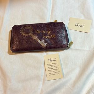 Fossil Key to my Heart Wallet